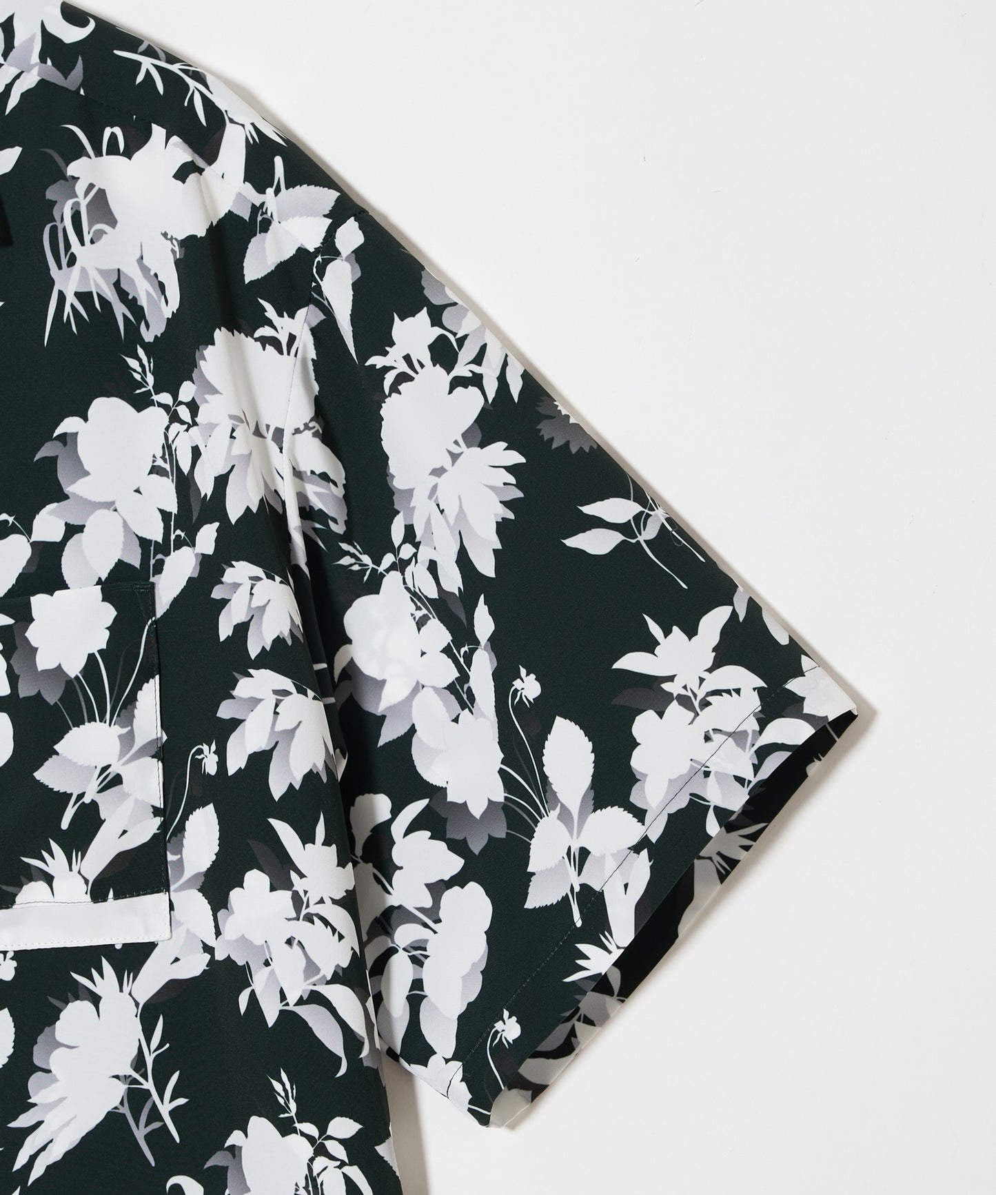 meagratia Floral pattern S/S shirt