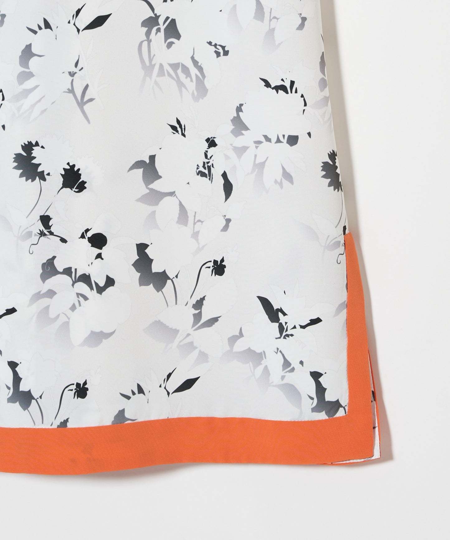 meagratia Floral pattern S/S shirt