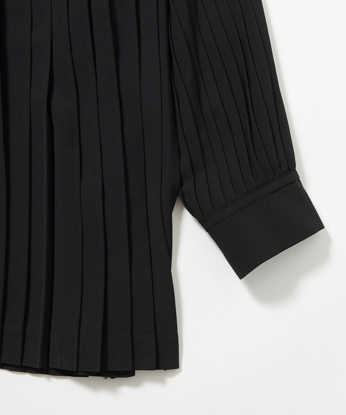 meagratia Asymmetry pleats shirt
