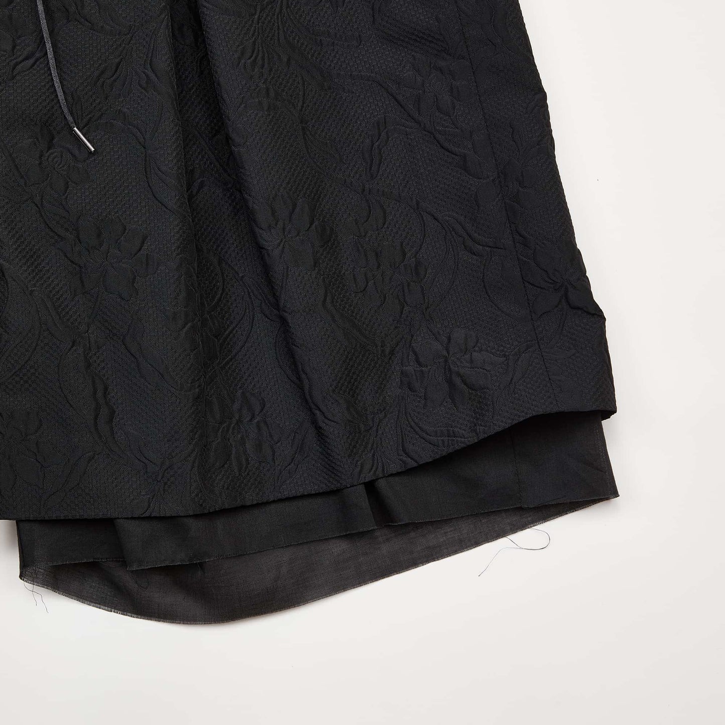 meagratia Embossing layered short PT