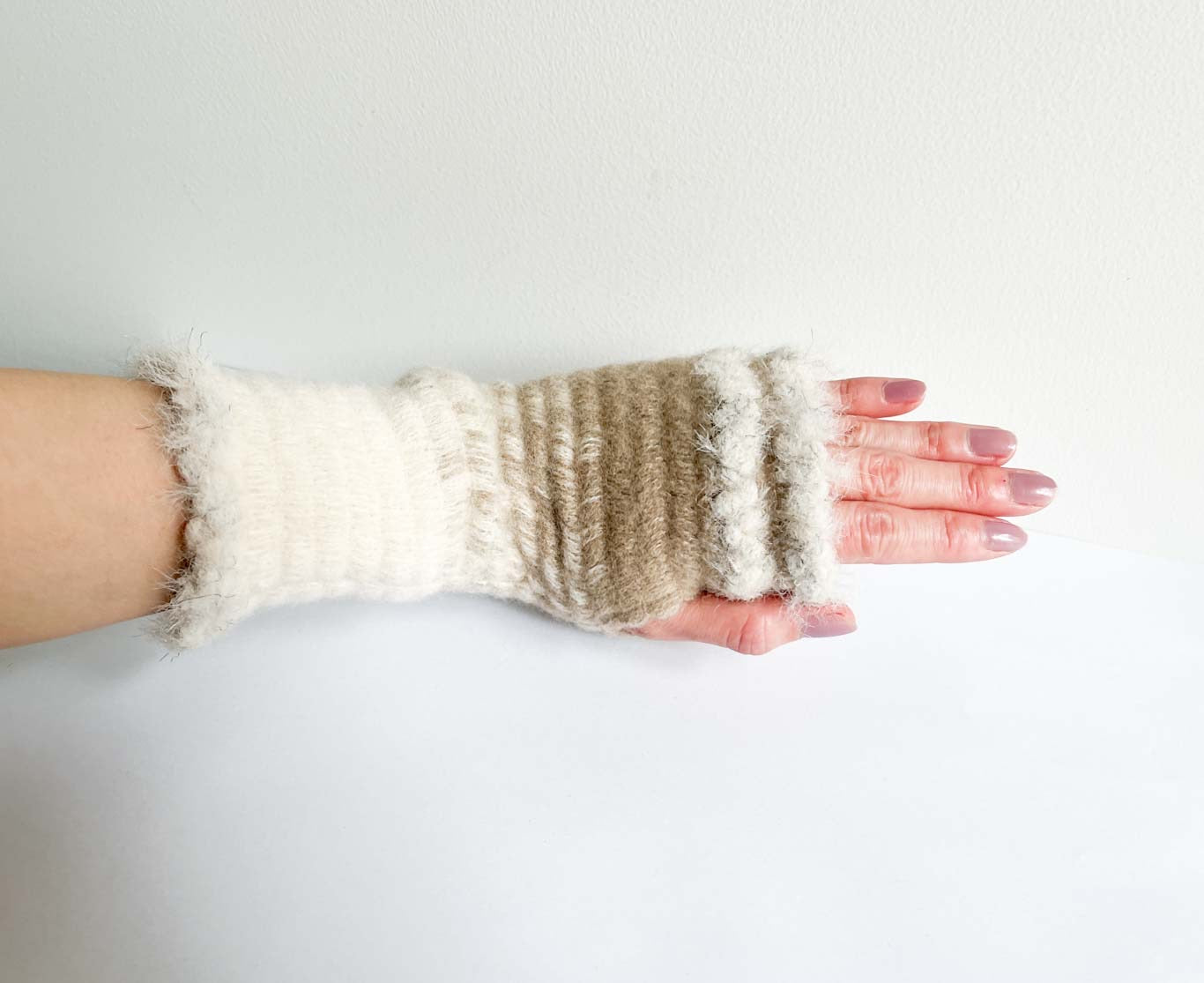 meagratia Needle punched gloves