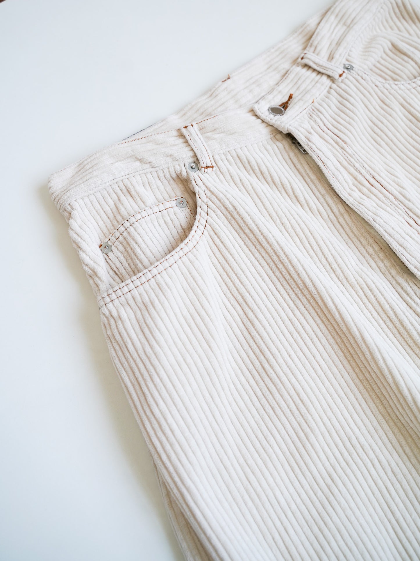 el conductorH DISTRESSED CORDUROY WIDE TROUSERS
