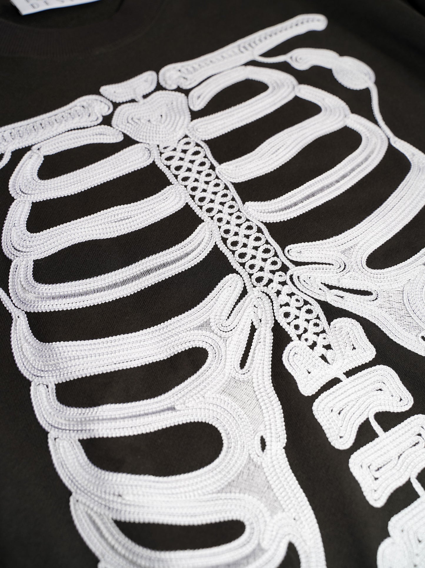 el conductorH CORD EMBROIDERED CREW NECK SWEATER 'BONES'