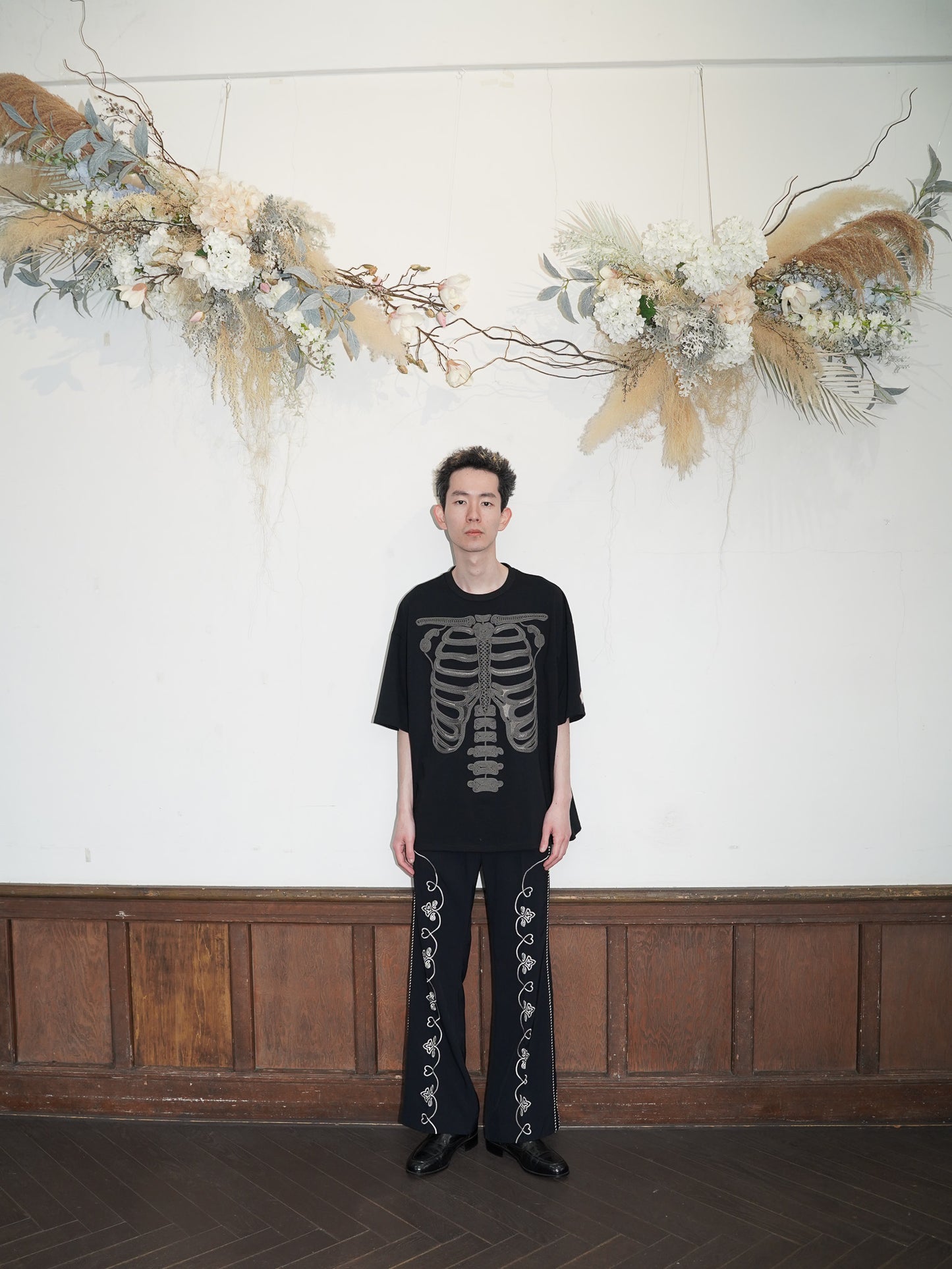 el conductorH CORD EMBROIDERED T-SHIRT "BONES"