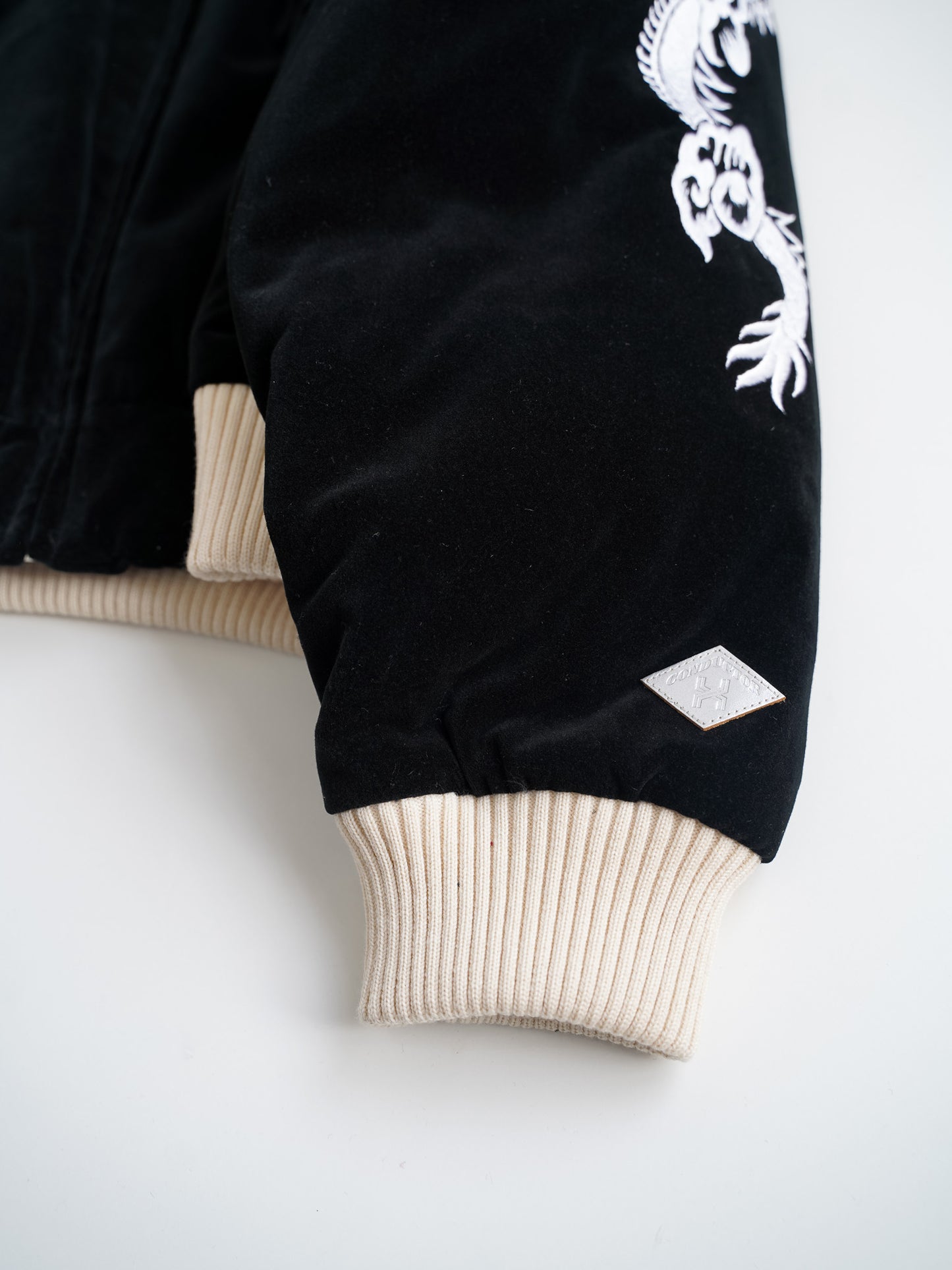 el conductorH VELVETEEN FOX  EMBROIDERED SOURVENIR JKT