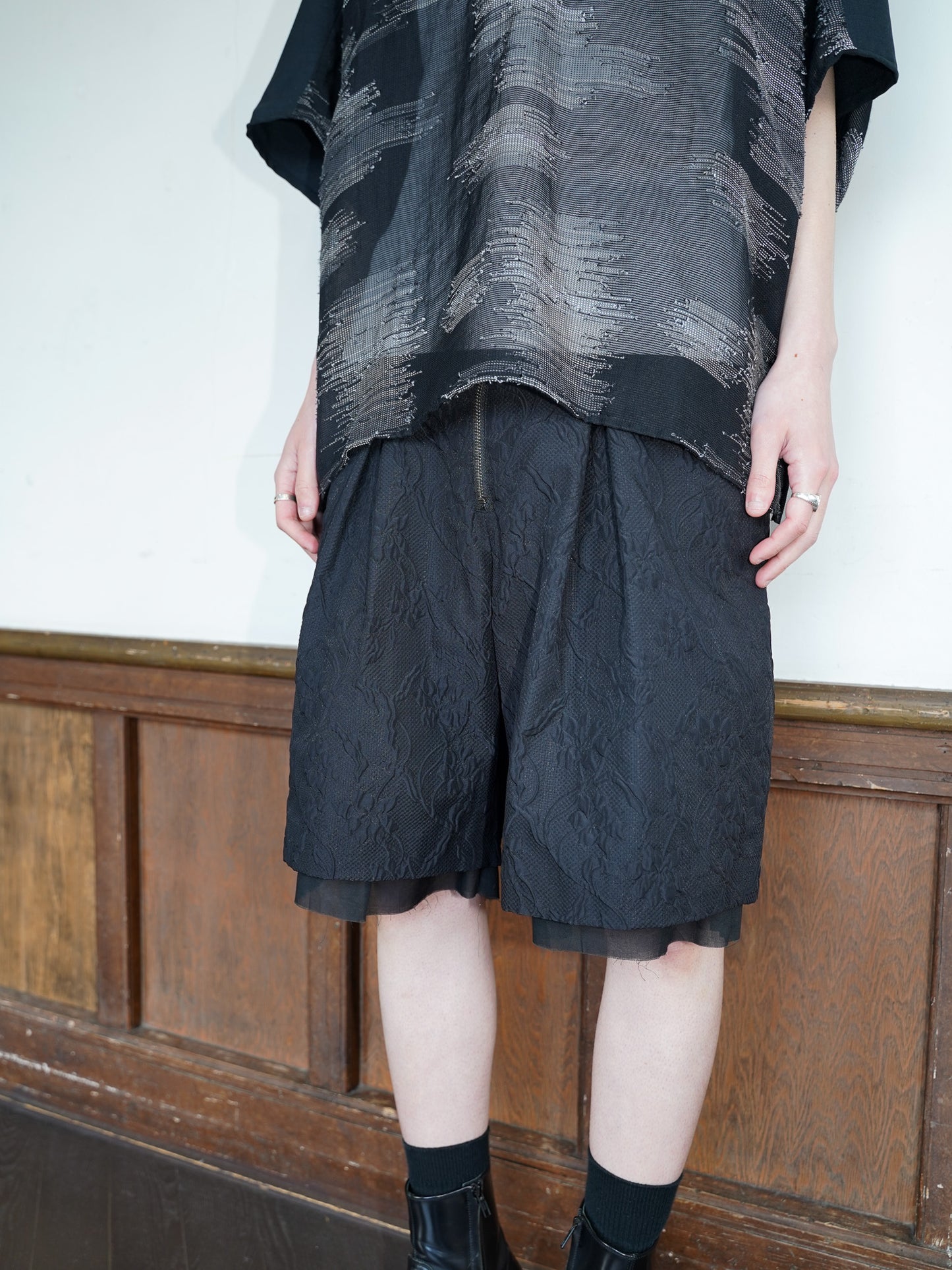 meagratia Embossing layered short PT