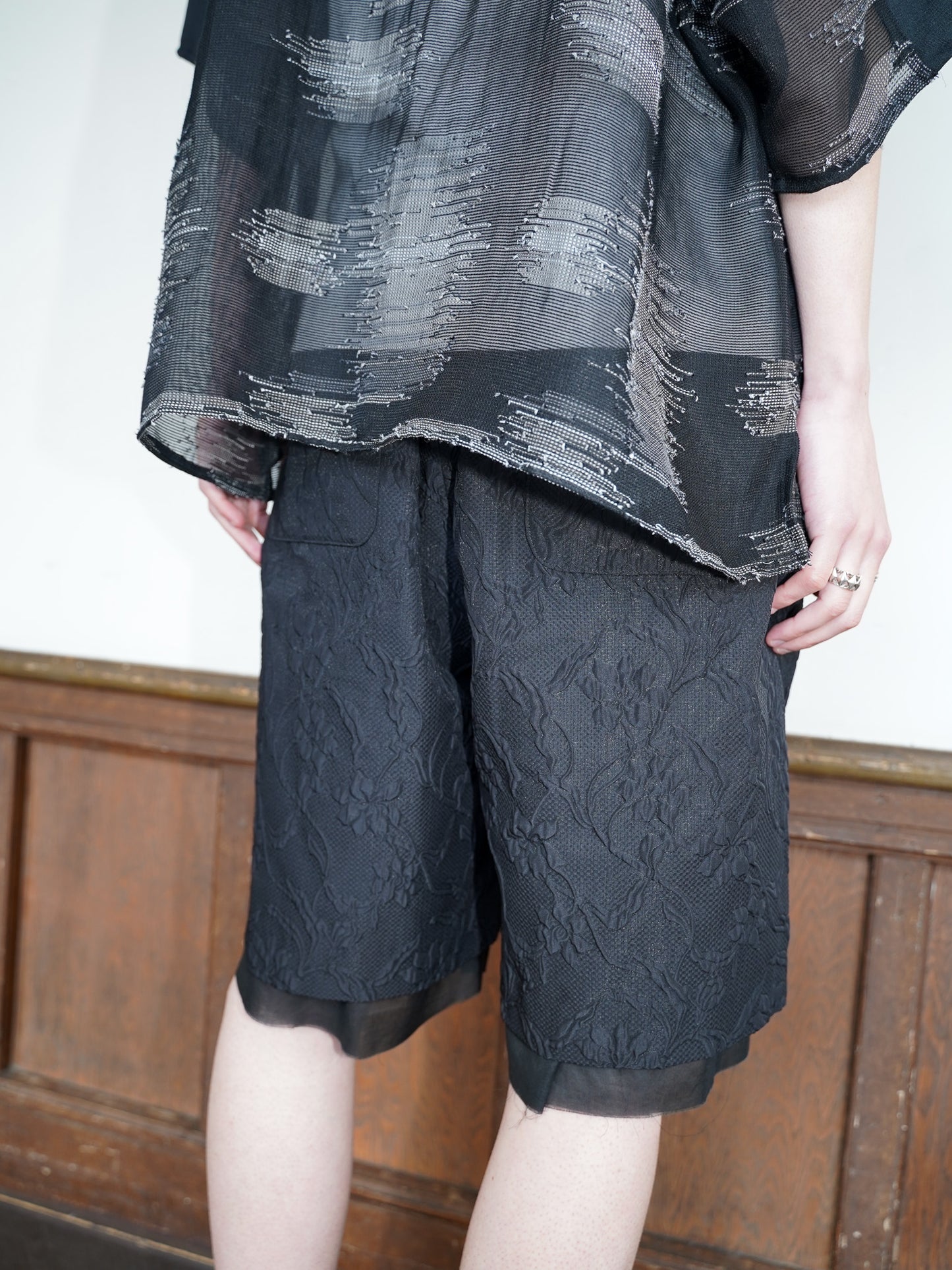 meagratia Embossing layered short PT