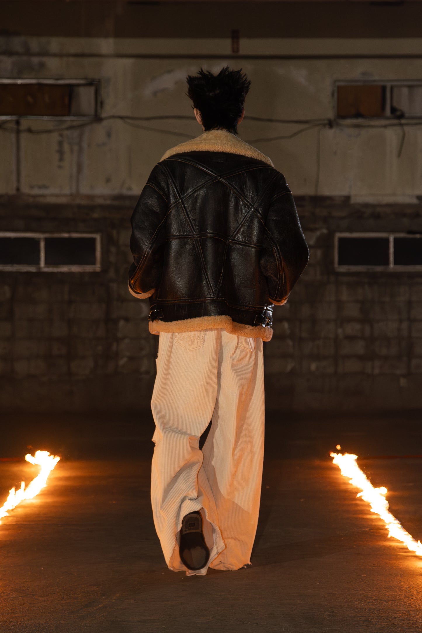 el conductorH DISTRESSED CORDUROY WIDE TROUSERS