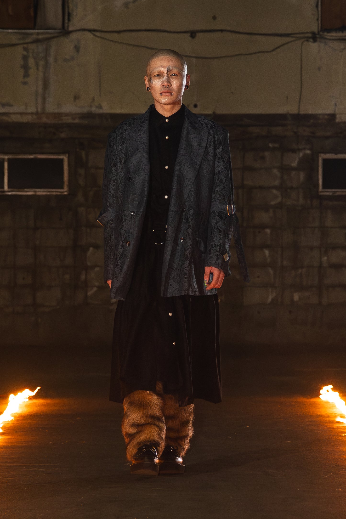 el conductorH FLOWER LACE FRILL SHIRT