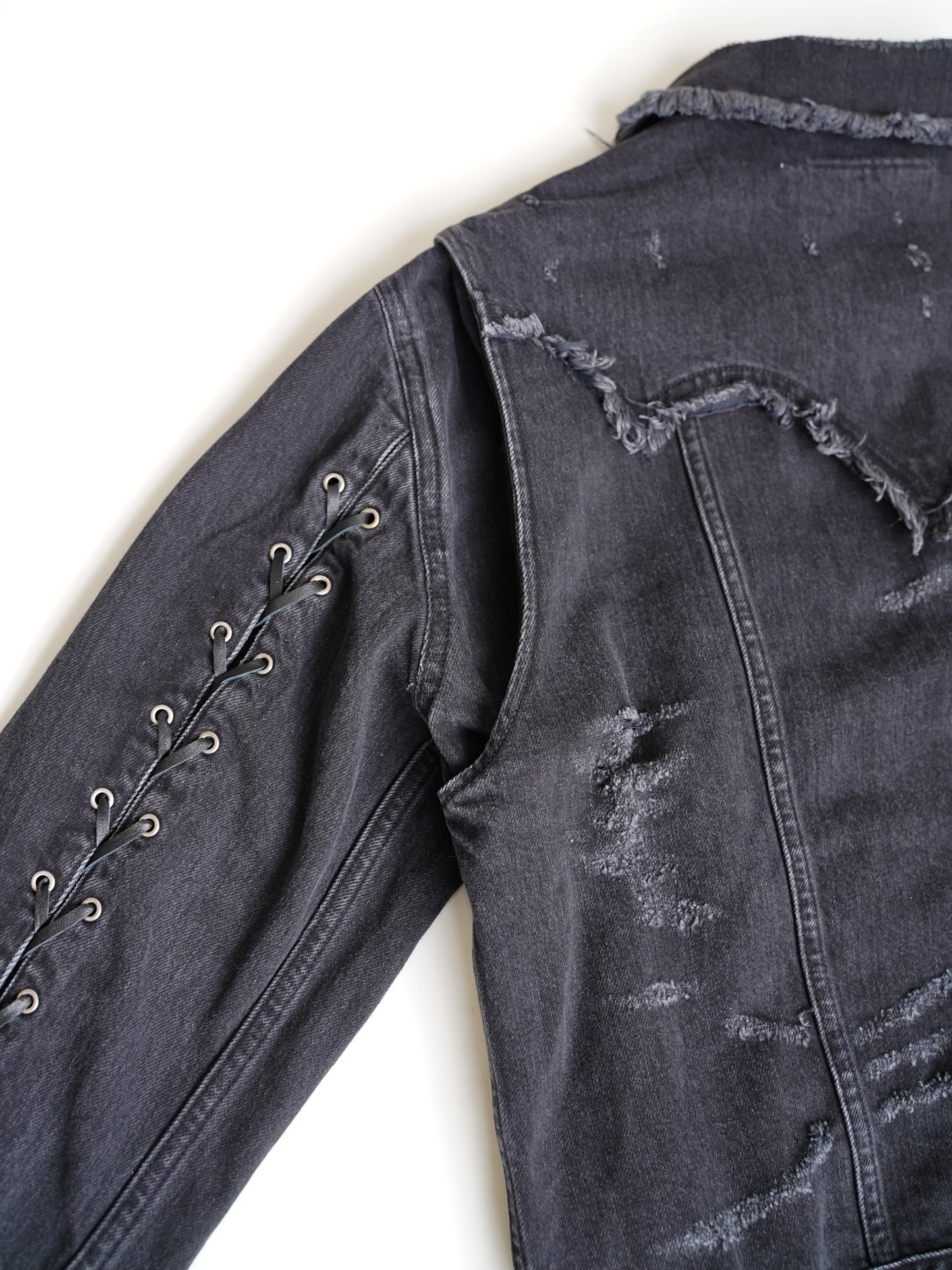 el conductorH LACE UP SLEEVE DISTRESSED JEAN JKT