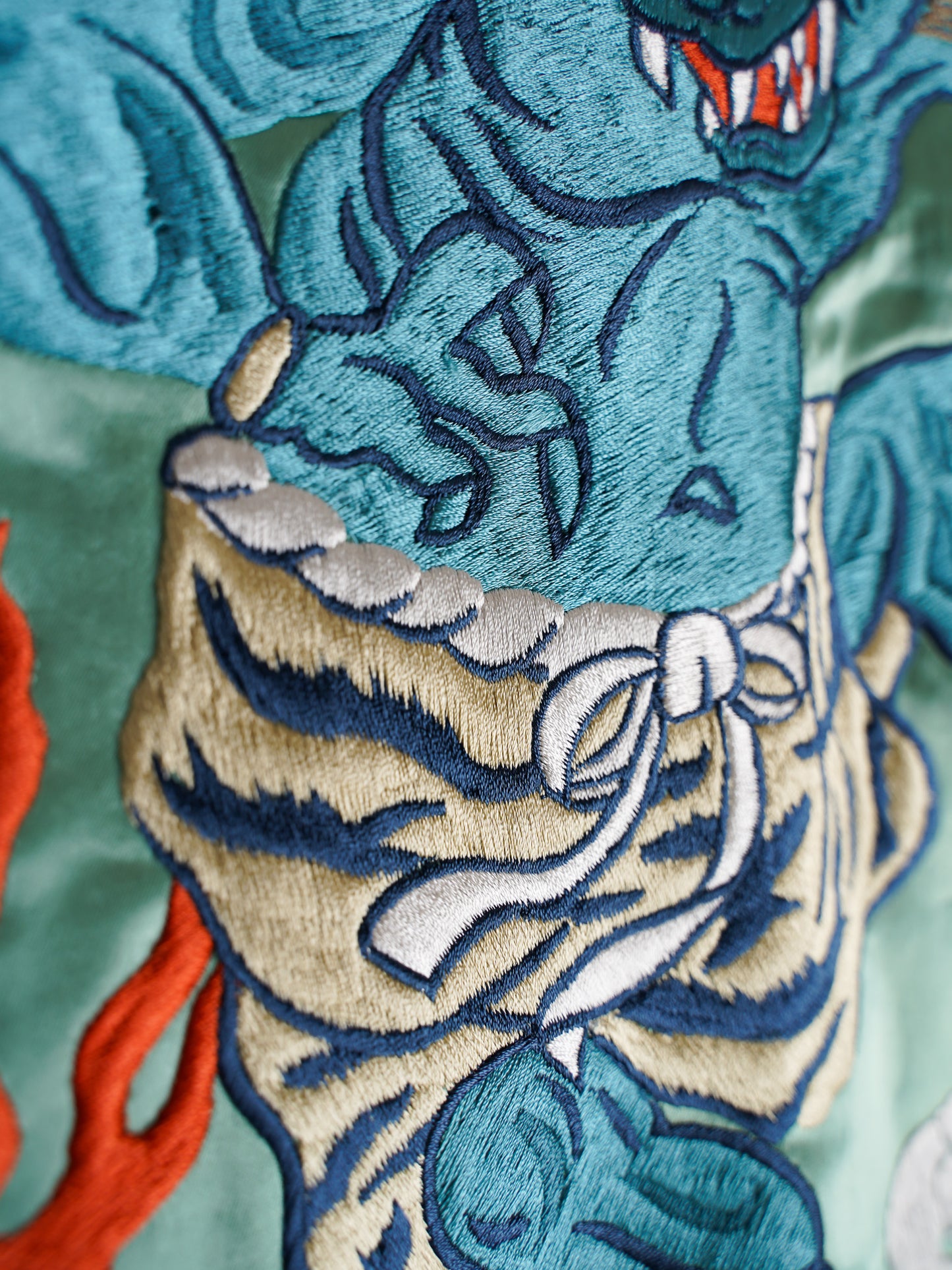 el conductorH DEMON EMBROIDERED SOURVENIR JKT