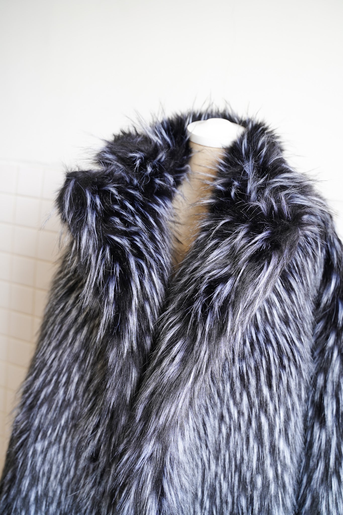 el conductorH YETI FUR COAT