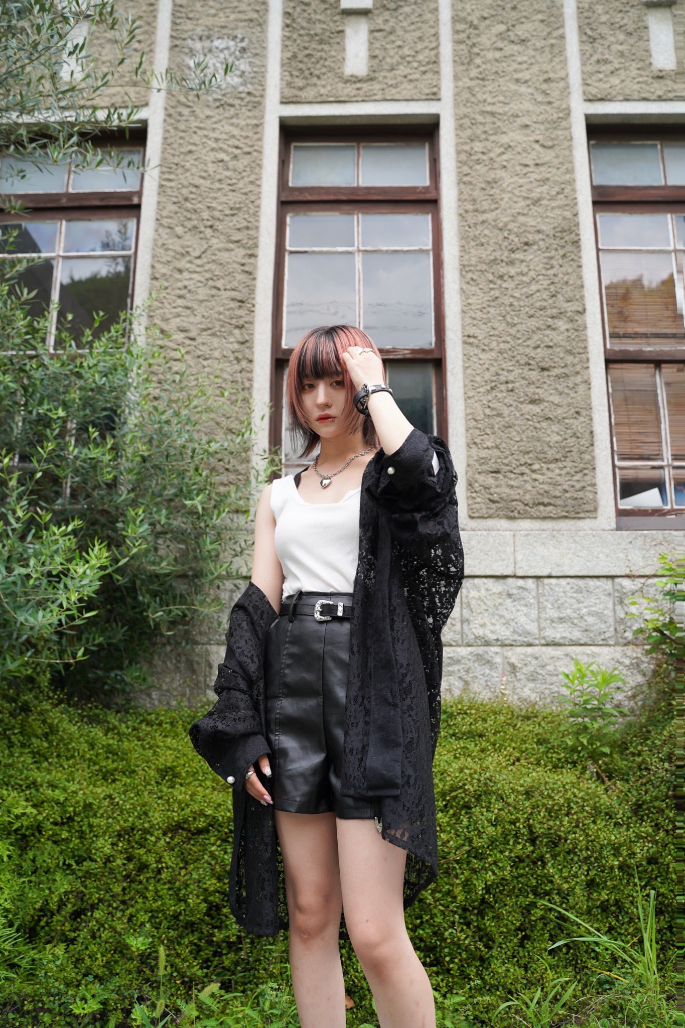 el conductorH HEART STUD BELT