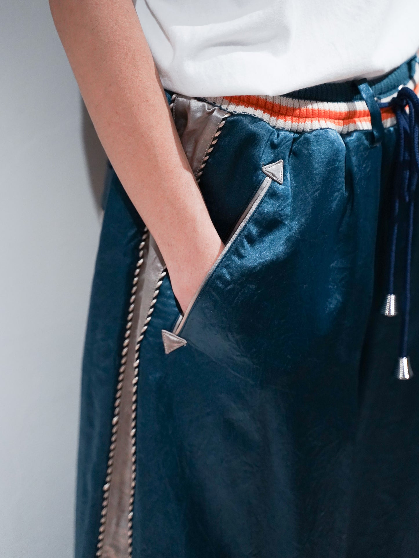 [残り1点]el conductorH SATIN SOUVENIR TROUSERS