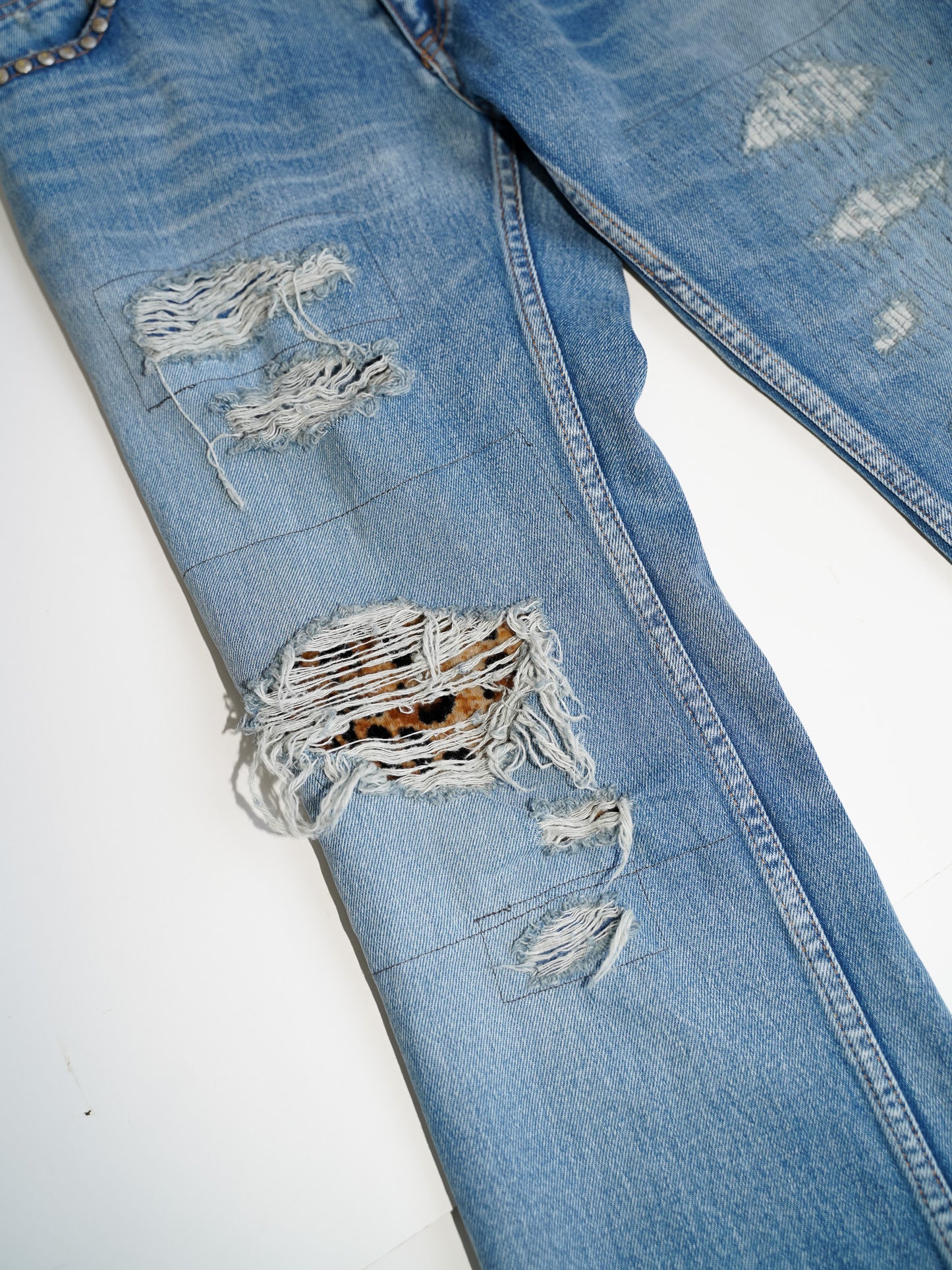 el conductorH HARDCORE DESTROYED FLARE JEAN TROUSERS