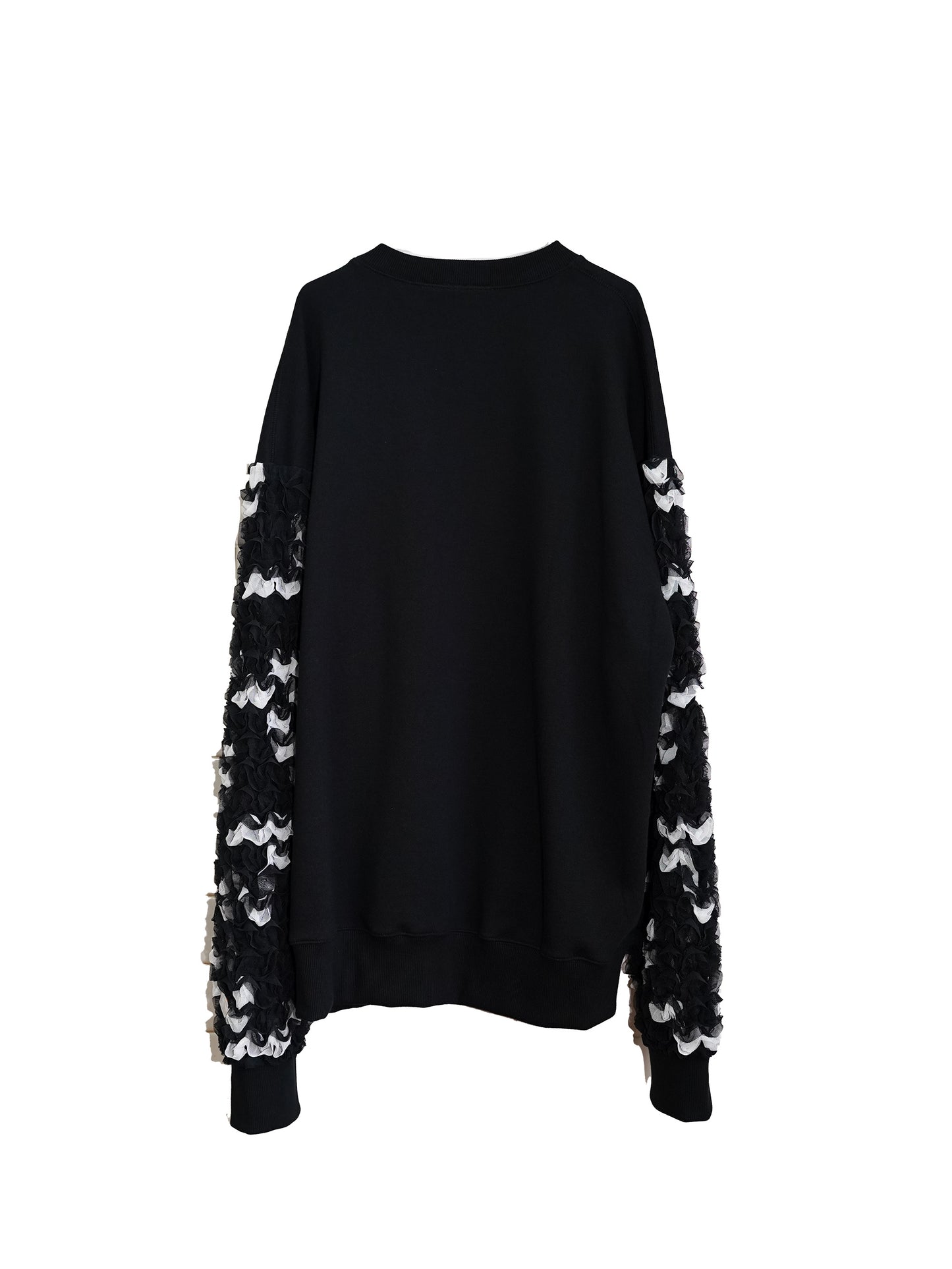 [残り1点] el conductorH BUBBLE FRILL SLEEVE CREW NECK SWEATER