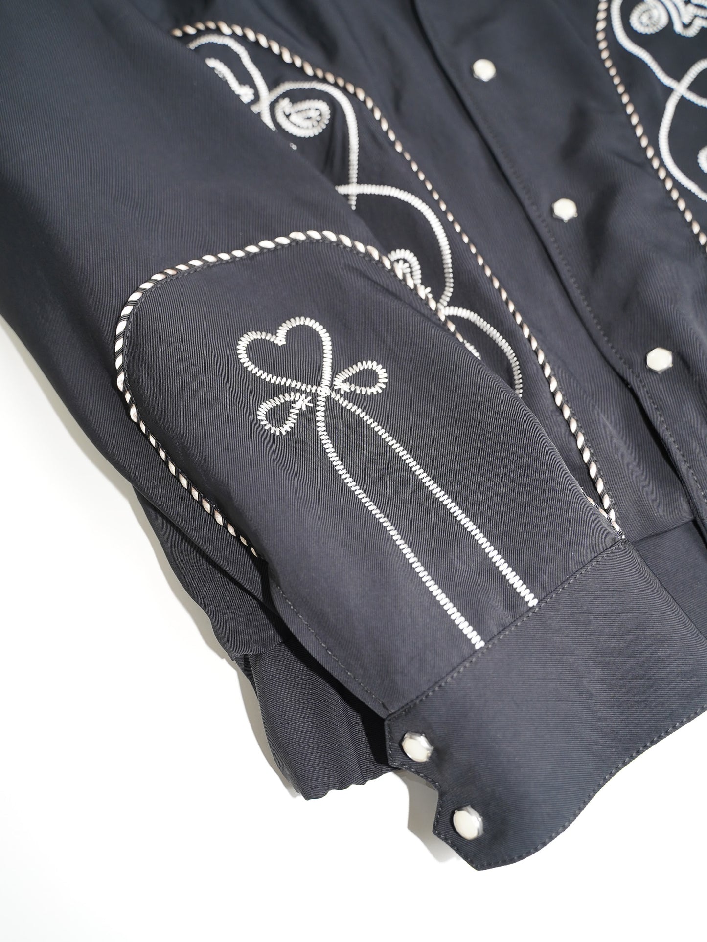 el conductorH HEART EMBROIDERED WESTEREN JKT