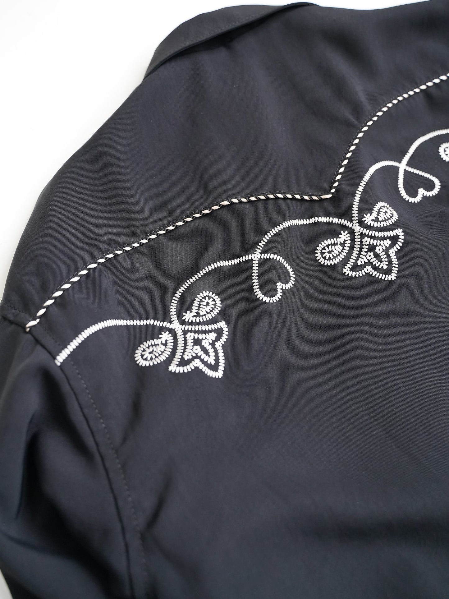 el conductorH HEART EMBROIDERED WESTEREN JKT