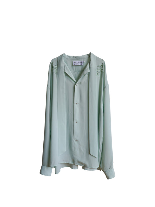 el conductorH 3D EMBROIDERED BOW TIE SHIRT