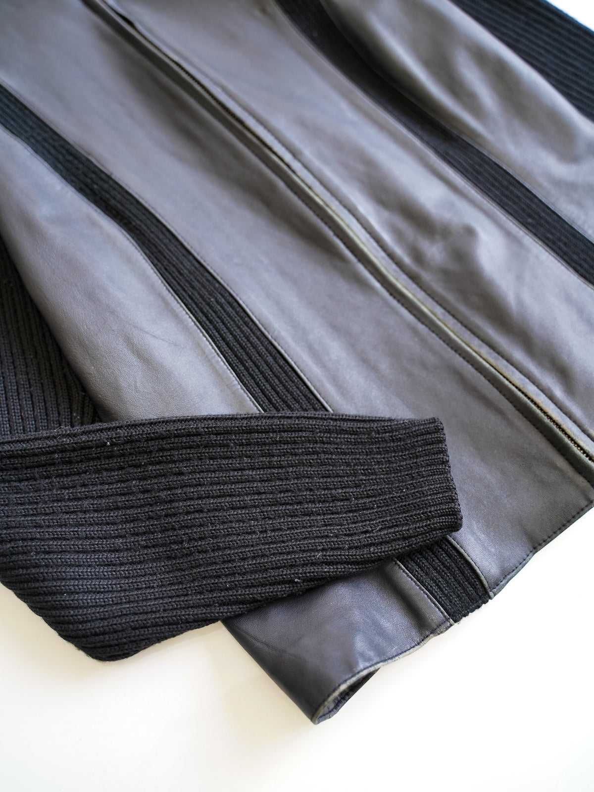 【GENDERLESS】Leather×Knit Zip Blouson