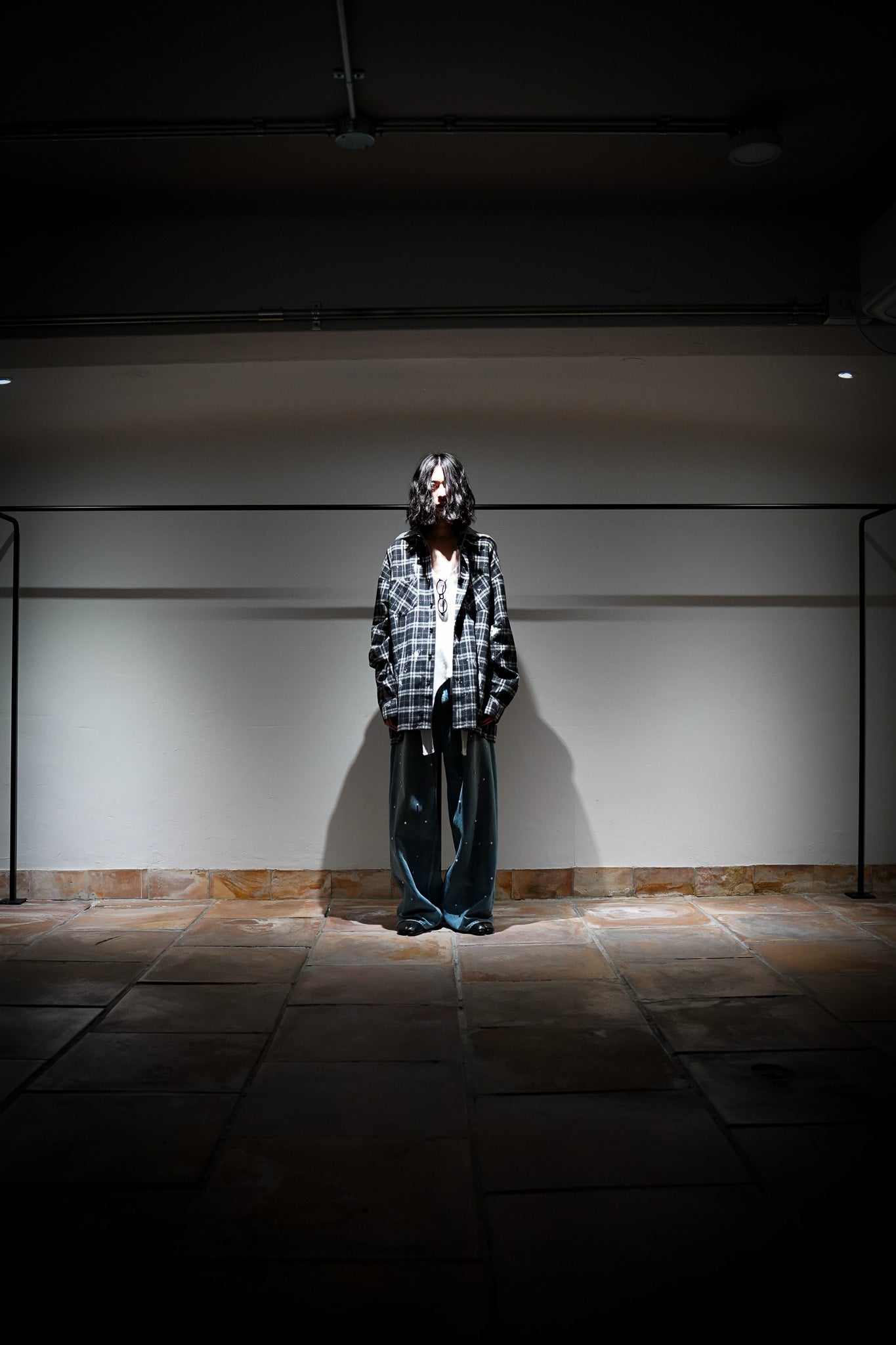 [残り1点] el conductorH BIJOU STUDDED BAGGY JEAN TROUSERS