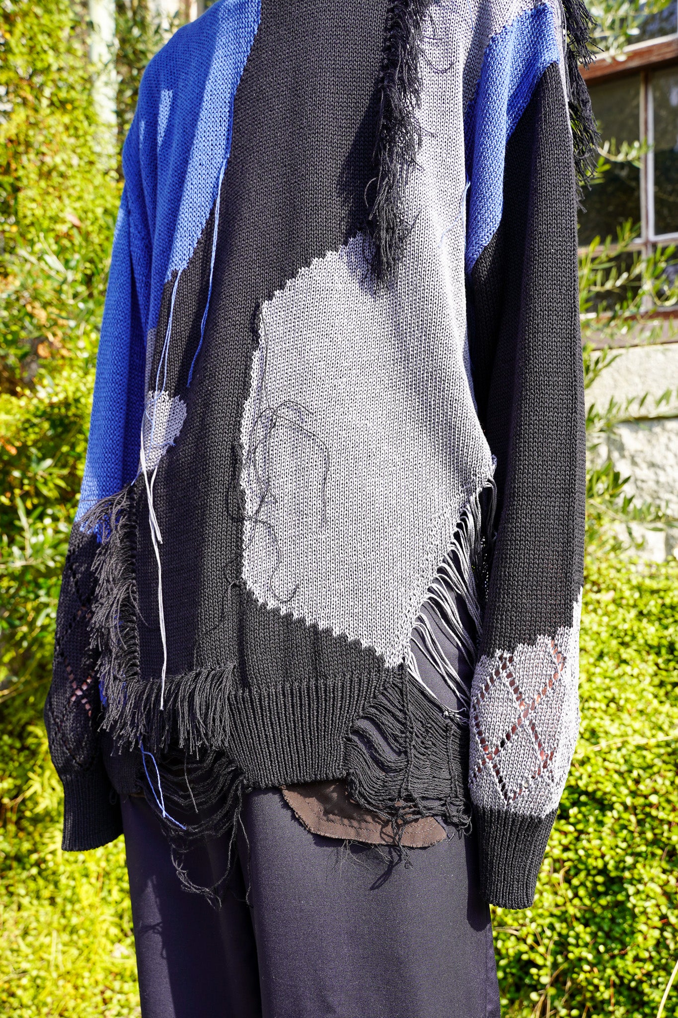 [残り1点] meagratia Frayed knit P/O