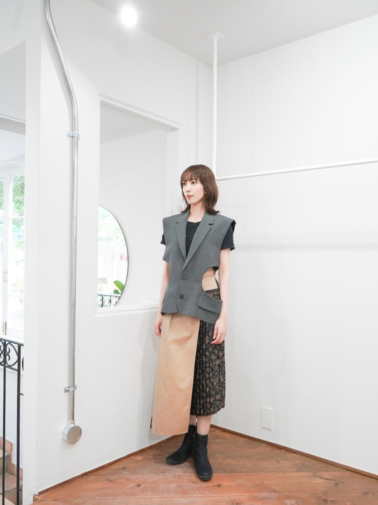 [残り1点]  meagratia Pleats belted skirt