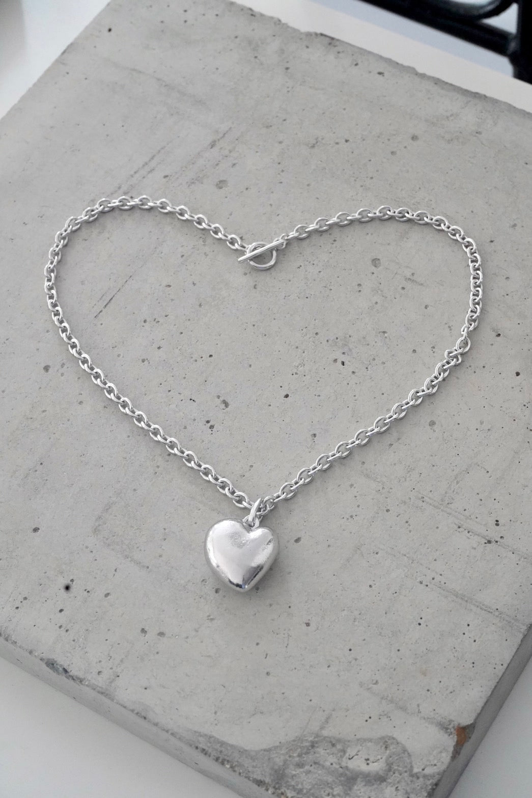 THE OBJECT Paris The Heart Necklace