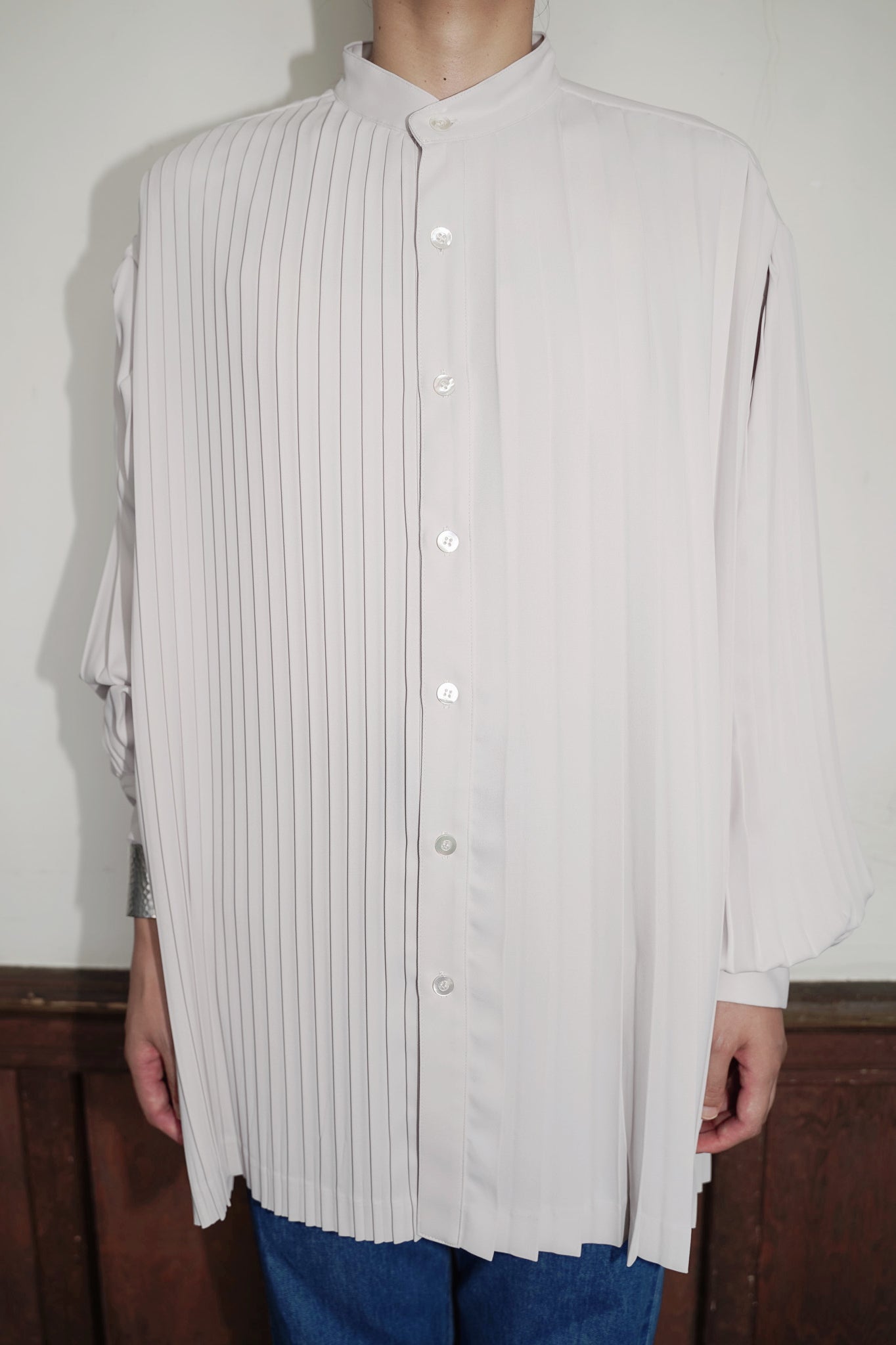 meagratia Asymmetry pleats shirt