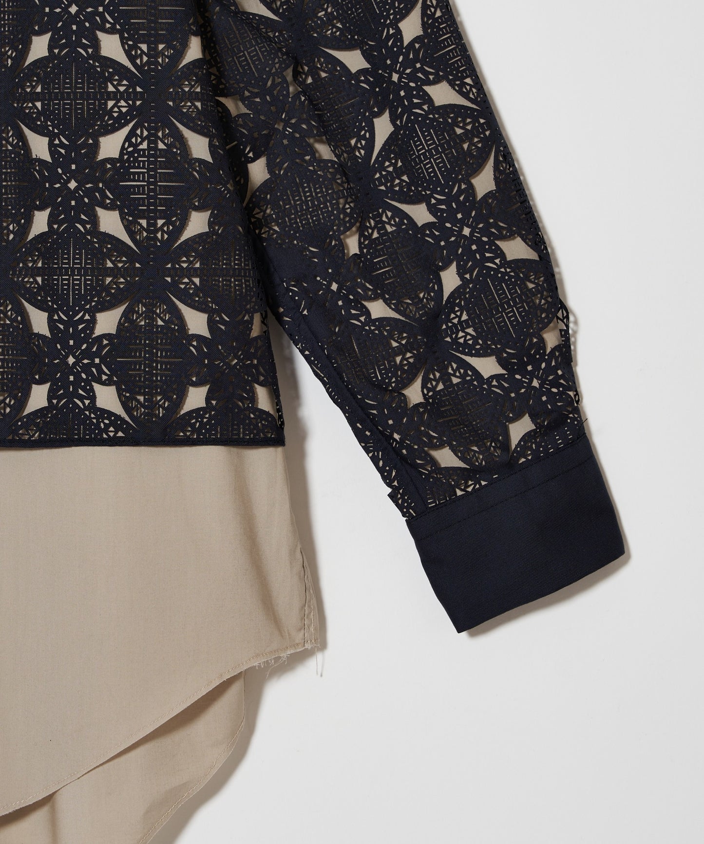 meagratia Laser pattern layered shirt